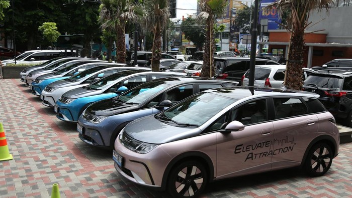 Mobil listrik BYD.