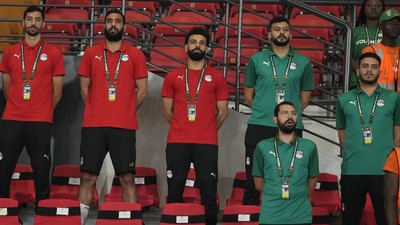 Potret Mo Salah Jadi Penonton Saat Mesir Raih Hasil Seri Ketiga