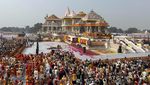 Momen PM India Modi Resmikan Kuil Hindu yang Kontroversial