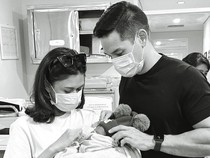 Momen Perpisahan Nana Mirdad dengan Bayi yang Ditemukan di Dekat Rumahnya