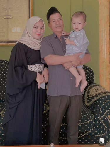 pasangan beda usia 38 tahun, Renata Fadhea dan Misdartono. Kisahnya viral di TikTok