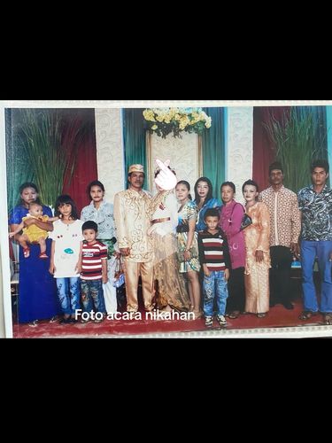 pasangan beda usia 38 tahun, Renata Fadhea dan Misdartono. Kisahnya viral di TikTok