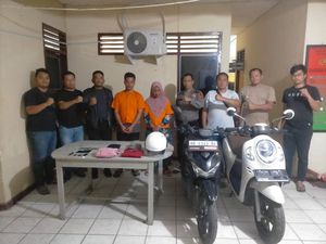Pasutri di Madina Nekat Curi Motor Terparkir untuk Bayar Utang