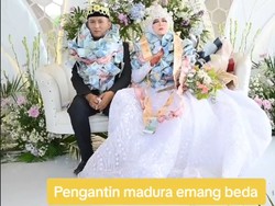Viral Pengantin di Madura Dapat Hadiah Tumpukan Kalung Uang dari Tamu