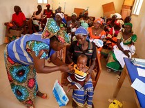 Pertama di Dunia, Kamerun Mulai Vaksinasi Malaria Rutin Bagi Anak-anak