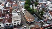 Foto udara kawasan Jalan Gang Warung Pecinan, Kota Semarang, Jawa Tengah, Selasa (23/1/2024).