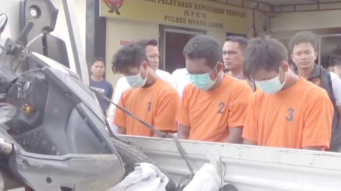 Tiga begal pikap di Muaro Jambi diamankan polisi.