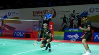 Awal gim ketiga sempat dikuasai Bagas/Fikri yang mampu unggul 10-6. Chen/Liu berhasil menyamakan kedudukan 10-10, sebelum tertinggal lagi 10-11 memasuki interval.