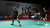 Chen/Liu tampil lebih baik di gim kedua dan unggul pada interval 11-8.