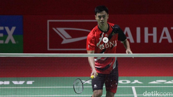Shesar Hiren Rhustavito tersingkir di kualifikasi Indonesia Masters 2024. Vito tersingkir usai duel 3 gim dari Kiran George.