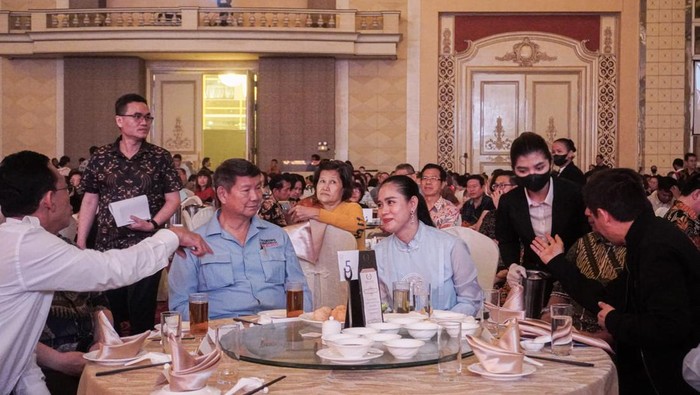 Adik dari Prabowo Subianto, Hashim, saat bertemu pengusaha Tionghoa di Medan