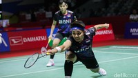 Beberapa kali Apriyani/Fadia melakukan kesalahan yang berujung keunggulan Jille/Seinen. 