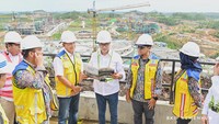 Menteri Perhubungan Budi Karya Sumadi mengecek progres pembangunan Bandara Nusantara di Ibu Kota Nusantara (IKN), Rabu (24/1/2024).