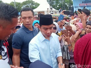 Gibran Janji Perbarui Data Penerima Bansos di Kebumen Bersholawat