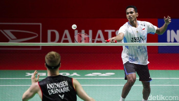 Chico Dikalahkan Anders Antonsen di Indonesia Masters 2024 Chico bertanding lawan Antonsen pada babak 32 besar Indonesia Masters 2024 di Istora Senayan, Jakarta, Rabu (24/1/2024).
