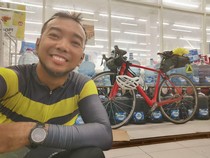 Kisah Fans Gowes Jakarta-Semarang Demi Nonton Hangtuah