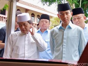 Ke Ponpes Kebumen, Gibran Minta Program Dana Abadi Pesantren Dikawal