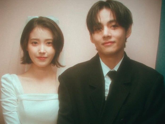IU IU dan V BTS di MV Love Wins All.