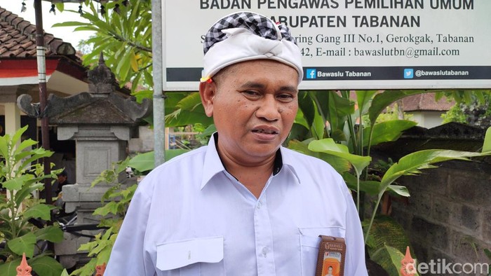 Ketua Bawaslu Kabupaten Tabanan I Ketut Narta saat ditemui di kantornya, Rabu (24/1/2024) sore.
