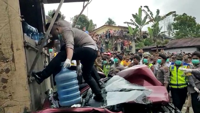 Kondisi kendaraan yang terlibat kecelakaan. (Foto: Dok. Polres Simalungun)