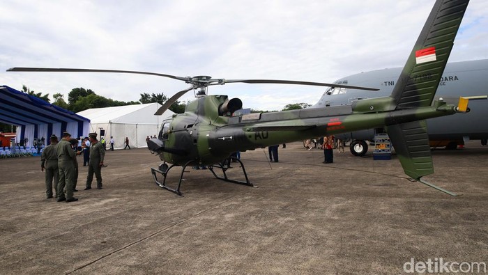 Melihat Alutsista Terbaru TNI TNI AU memilik Alutsista baru beruapa pesawat dan helikopter dari Kementerian Pertahanan. Yuk kita lihat.
