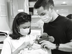 5 Momen Haru Perpisahan Nana Mirdad & Bayi yang Ditemukan di Semak-semak