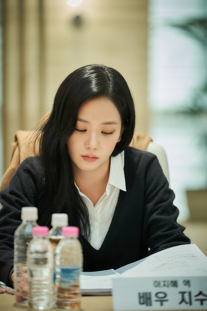 Jisoo BLACKPINK saat pembacaan naskah pertama film Omniscient Reader’s Viewpoint.