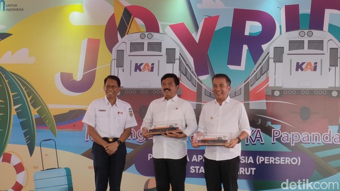 Peresmian KA Papandayan dan KA Pangandaran di Garut