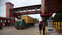 Ini penampakan JPO Marunda, Jakarta Utara, yang kian instagrammable, Rabu (24/1/2024).
