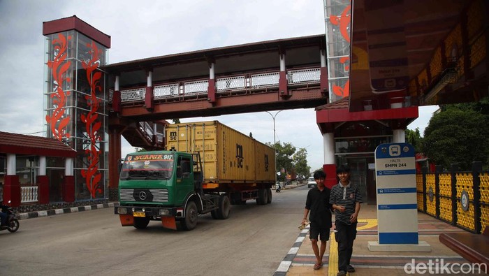Potret JPO Marunda yang Instagrammable Banget Potret JPO Marunda yang Instagrammable Banget