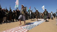 Sejak awal Desember lalu, kelompok Houthi gencar membela Gaza dengan cara melakukan infiltrasi dan menyerang sejumlah kapal tanker di rute pelayaran Laut Merah. Mereka menargetkan kapal-kapal yang diduga memiliki keterkaitan dengan Israel.  