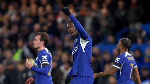 Soccer Football - Carabao Cup - Semi-Final - Second Leg - Chelsea v Middlesbrough - Stamford Bridge, London, Britain - January 23, 2024 Chelseas Axel Disasi celebrates scoring their third goal Action Images via Reuters/Matthew Childs NO USE WITH UNAUTHORIZED AUDIO, VIDEO, DATA, FIXTURE LISTS, CLUB/LEAGUE LOGOS OR LIVE SERVICES. ONLINE IN-MATCH USE LIMITED TO 45 IMAGES, NO VIDEO EMULATION. NO USE IN BETTING, GAMES OR SINGLE CLUB/LEAGUE/PLAYER PUBLICATIONS.