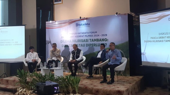 Acara ‘Dilema Hilirisasi Tambang: Dibatasi atau Diperluas?’