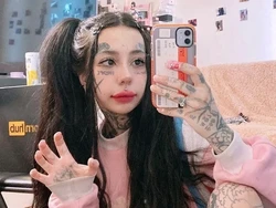 Foto: Influencer Rusia yang Dibunuh Pacarnya, Ditusuk 22 Kali