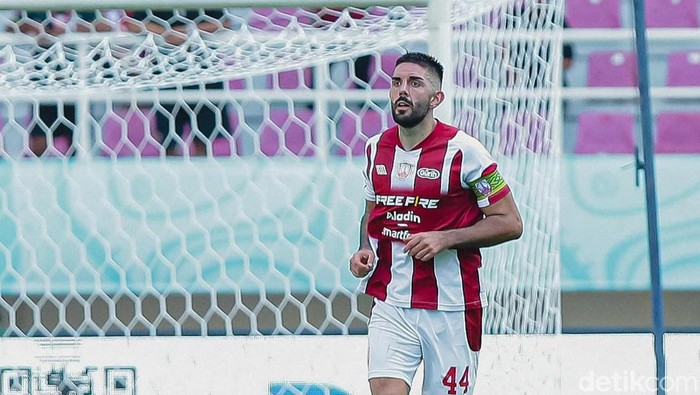 Bek Persis Solo, Diego Bardanca