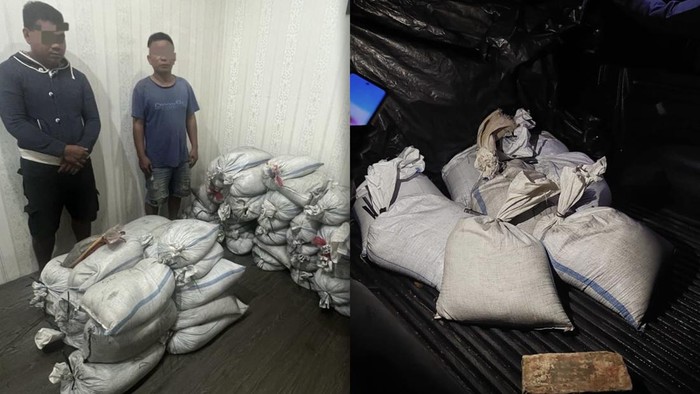 Dua terangka (Kiri) dengan barang bukti 2,3 ton timah dan kanan 321 Kg.
