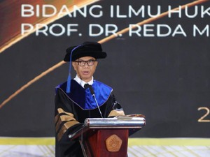 Jamintel Reda Manthovani Dikukuhkan Jadi Guru Besar Universitas Pancasila