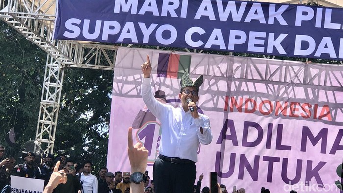 Kampanye akbar Anies Baswedan di Padang. (M Afdal Afrianto/detikSumut)