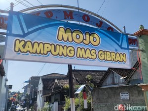 Warga Mojo Solo Bikin Kampung Mas Gibran, Bagi-bagi Sayur ke Warga
