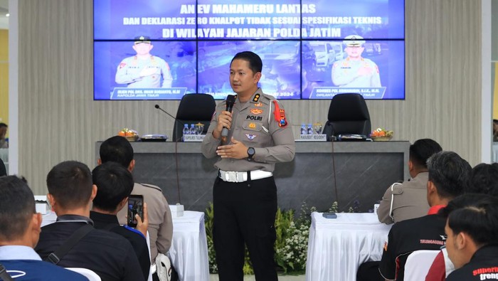 Kasubdit Regident Ditlantas Polda Jatim AKBP Raden Erik Bangun Perkasa