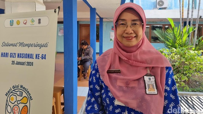 Kepala Instalasi Gizi RSU Soetomo Adhiyanti Asikin