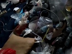 Viral Anak Kos Jarang Bergaul, Kamarnya Penuh Sampah dan Plastik Bekas BAB
