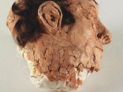 Benda Langka Koleksi Museum, Ada yang Menyeramkan