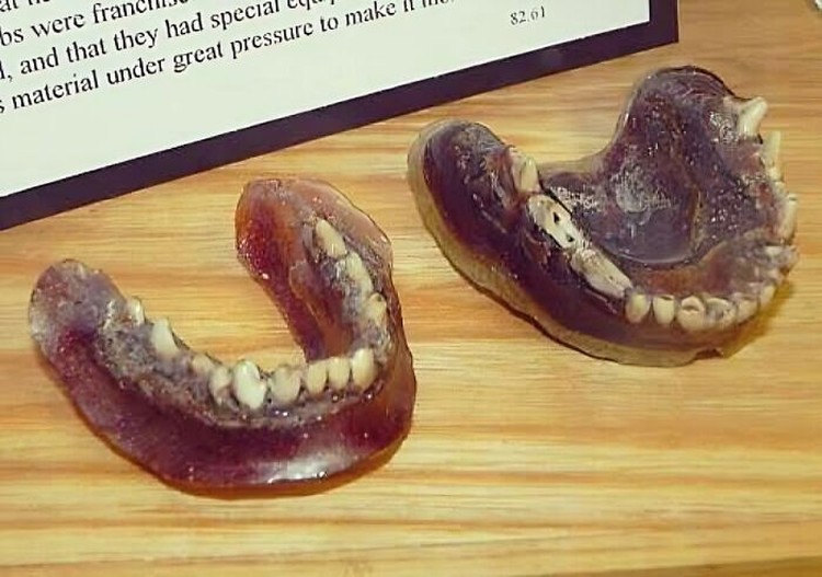 Koleksi Aneh Museum