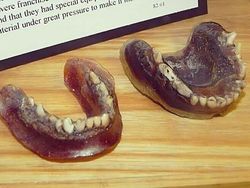 Benda Langka Koleksi Museum, Ada yang Menyeramkan