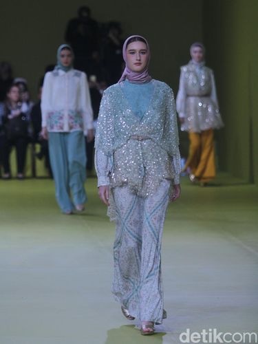 Koleksi Mandja Hjab by Ivan Gunawan