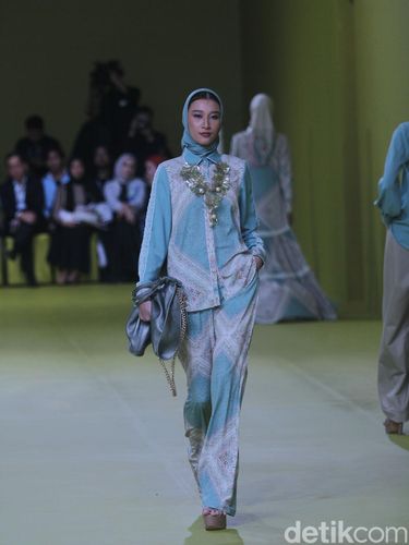 Koleksi Mandja Hjab by Ivan Gunawan