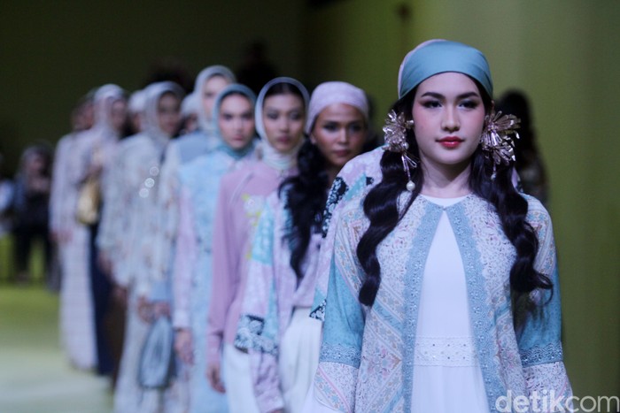 Koleksi Mandja Hjab by Ivan Gunawan