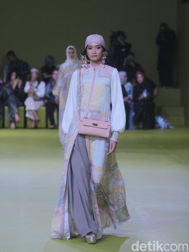 Koleksi Mandja Hjab by Ivan Gunawan