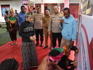 Polrestabes Makassar Deklarasi Pemilu Damai 2024 Bersama Mahasiswa Papua